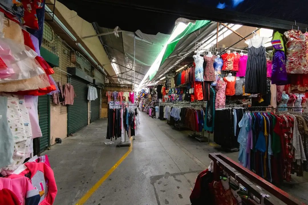 贵阳品牌策划与推广服务对比：自建团队与专业营销策划公司的选择分析